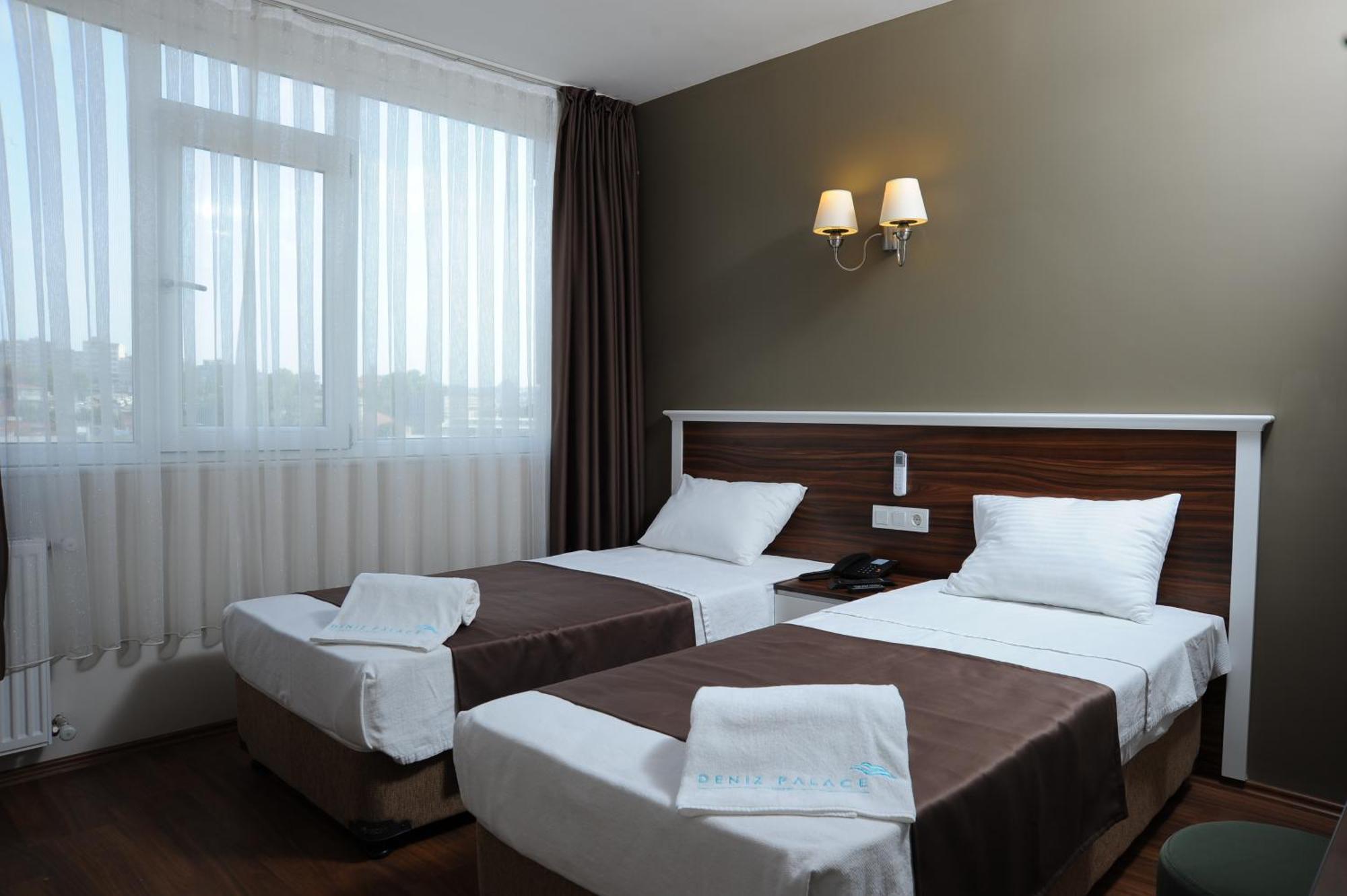 Deniz Palace Hotel Istanbul Exterior photo