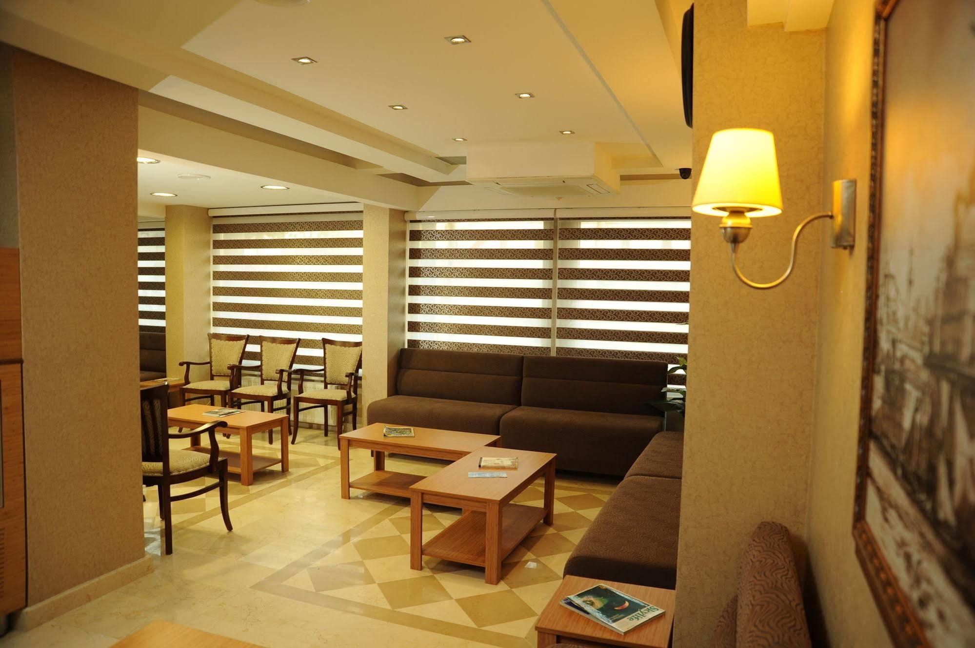 Deniz Palace Hotel Istanbul Exterior photo
